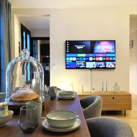 Les Bains De - Standing - Hypercentre بيت للعطل