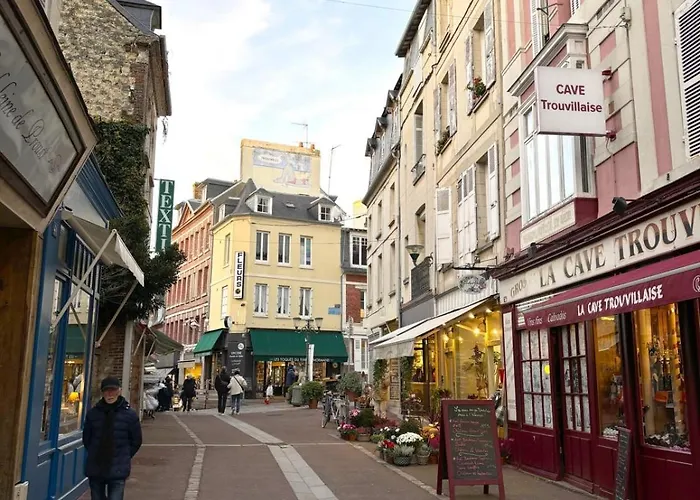 Les Bains De - Standing - Hypercentre 펜션